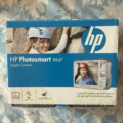 Photo Smart R847 (Tested And Working) Operational Flash!!! Box, Manual, And Disk - Image 1 of 4