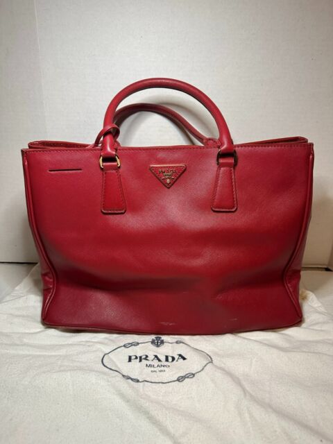 Prada Beige Saffiano Lux Leather Double Zip Large Tote Bag BN1786 - Yoogi's  Closet