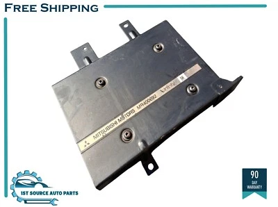 Amplificador estéreo radio Mitsubishi Eclipse Infinity 2001-2005 MR400692 amplificador Foto 1 de 4