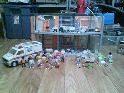 Playmobile City Life Hospital, Ambulance, & Extra Sets 70190, 70192, 6662, 5681 - Image 1 of 4