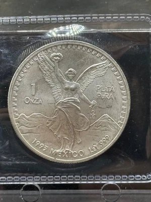 1993 Libertad, 1 Oz .999 Fine Silver Coin, Key-Date ~ Lot H - Image 1 of 2