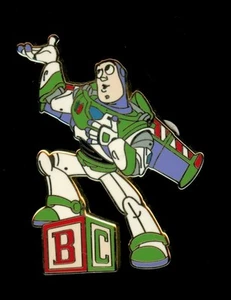 Prendedor WDW Pixar's Buzz Lightyear Singing Block Toy Story Booster Disney 63623 - Imagen 1 de 1