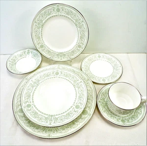 ALLEGRO Bone China Royal Worcester FOUR Place Settings SEVEN Piece each 28Pieces - Picture 1 of 21