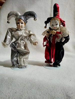 Porzellan Clown Puppe Figur  mit Stoff und Stehstüze - Bild 1 von 2