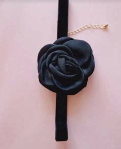 Collier ras du cou rose satiné noir, Réglable De 34 A 42 Cm, Neuf - Picture 1 of 3