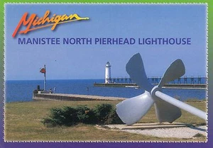 MANISTEE NORTH PIERHEAD LIGHTHOUSE,MI - Picture 1 of 2