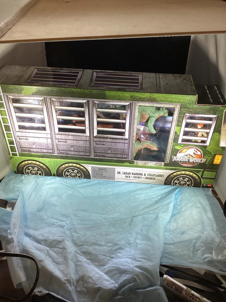 Набор фигурок доктора Сары Хардинг и стегозавра из Jurassic World Legacy Collection - Изображение 1 из 3