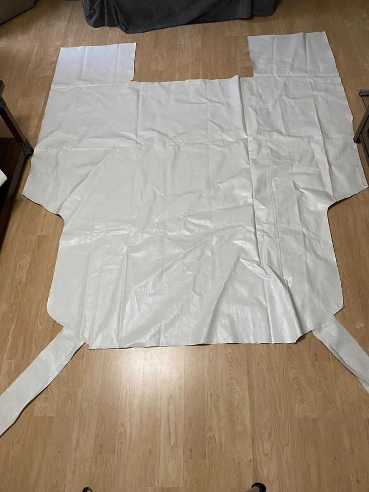 Tapa de vinilo Mercury Cougar 1971-1973, blanca con patrón de grano de alce (mercado de accesorios) Foto 1 de 4