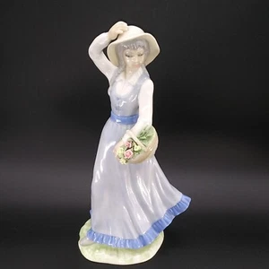 Figura Porcelana Vintage "Samantha con Flores" Mujer con Cesta de Flores - Imagen 1 de 9