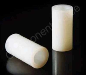Sujetador aislante HDPE NEGRO de 3/4"" espaciador 1-9/16"" OD 1/8"" de largo R71994BK - Imagen 1 de 4