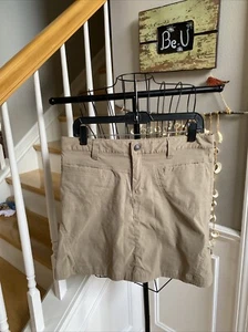 ATHLETA DIPPER SKORT TAN WITH POCKETS HIKING ATHLETIC STRETCH SZ 8 - Picture 1 of 15