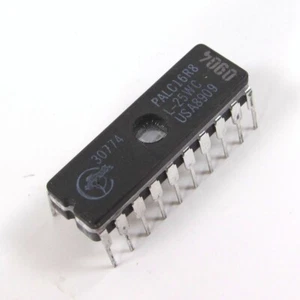 LOT of 10 Cypress PALC16R8L-25WC Reprogrammable CMOS EPROM DIP20 - Picture 1 of 4