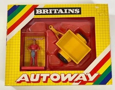 BRITAINS AUTOWAY MINI TRAILER #9830 (1983) - Image 1 of 4
