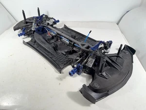 WRECKED TRAXXAS XO-1 V2 1/7 4WD ON-ROAD SUPERCAR ROLLER SLIDER CHASSIS - Picture 1 of 18
