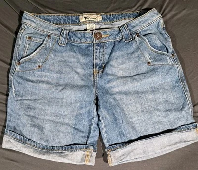 Wet Seal  Denim Jean shorts   Size 16 Or 18 36" Waist Women’s  - Image 1 of 4