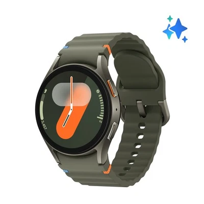 Samsung Galaxy Watch 7 44mm Green SM-L310NZGCXAA w/ Two Fast Chargers - Image 1 of 4