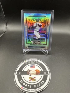 Austin Wells 2025 Panini Three and Two Holo Blue New York /15 Q5672 - Bild 1 von 4