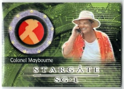 STARGATE SG-1 SEASON 4 2002 C8 TOM McBEATH AS COLONEL MAYBOURNE COSTUME CARD - Image 1 of 2