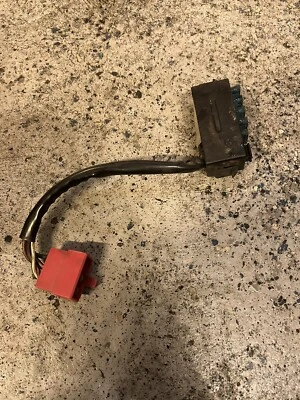 HONDA V65 MAGNA VF1100C 1983 1984 1985 1986 MONTAJE RELÉ CAJA DE FUSIBLES Foto 1 de 4