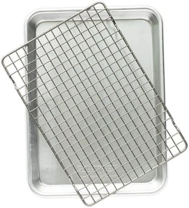Nordic Ware Naturals® Quarter Sheet with Nonstick Grid, Natural  - Foto 1 di 8
