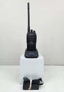 Kenwood TK-2300K2 TK2300K2 VHF 150-174 MHz 16 kanałów 2 W (kompletny zestaw) - Zdjęcie 1 z 7