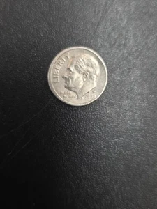 2000-P Roosevelt Dime with Off-Center Strike Error US 10 Cent Coin - Picture 1 of 4