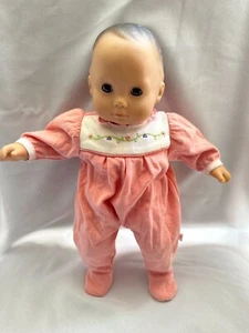 American Girl Bitty Baby Puppe mit rosa Schlafanzug von 2002 - Bild 1 von 8