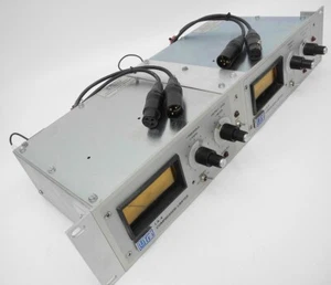 Par en rack de UREI LA-4 recapitulado cal'd reacondicionado estante, con XLR. ¡Funciona muy bien! - Imagen 1 de 5
