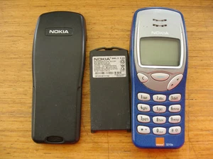 Niebieski TELEFON KOMÓRKOWY NOKIA 3210 NSE-8 3210 I PAKIET BATT, PRZETESTOWANY DZIAŁAJĄCY - Zdjęcie 1 z 1