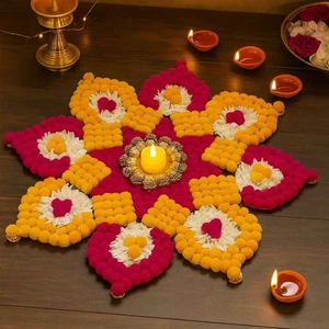 Tappetino fiori artificiali Rangoli fatto a mano per decorazione casa Mandir Diwali Navratri - Foto 1 di 7