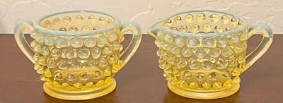 Juego De Colección Fenton Topacio Uranio Opalescente Hobnail Vidrio Crema y Azúcar Foto 1 de 4