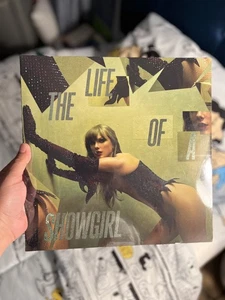 Taylor Swift–The Life of a Showgirl: Shiny Bug Edition Wintergreen Onyx- IN HAND - Picture 1 of 4
