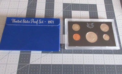 United States Mint 1971-S Proof 5-Coin Set with Original Packaging Box - Image 1 of 3