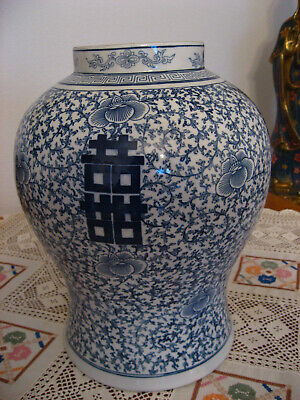 Asiatika - China - Porzellan Vase Mit Blaumalerei - Signiert - Topzustand • 350€
