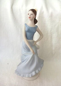 Estatuillas de porcelana Royal Dux hechas a mano y pintadas de checo - Imagen 1 de 6