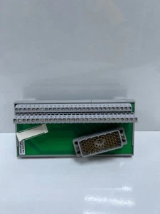 Phoenix Contact UMK-EC56/56-XOR Interface Module - Picture 1 of 7