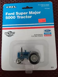 Ertl Ford Super Major 5000 Tractor 1/64 Scale #928 New Holland Dealership 1994 - Picture 1 of 3