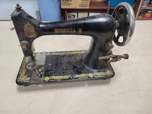 Antiker Minnesota Modell M Tret Nähmaschinenkopf für Ersatzteile/Restauration - Bild 1 von 8