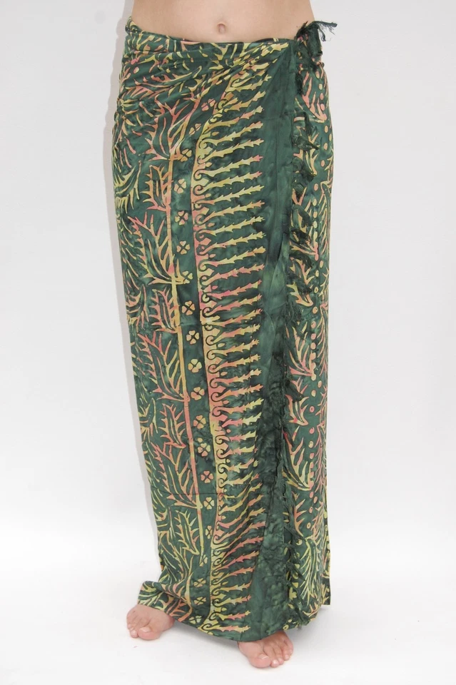 NEW PREMIUM QUALITY GREEN SARONG PAREO BEACH POOL SHAWL WRAP COVER UP / sa323P - Image 1 of 1