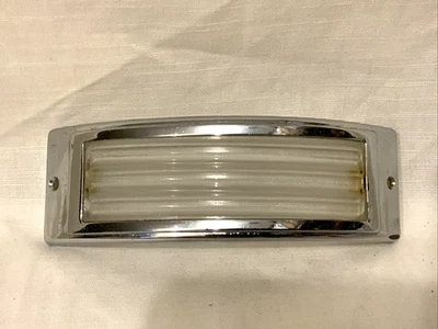 Cadillac 1941-1947 interior original luz de cortesía fecha 2/4/41  Foto 1 de 4