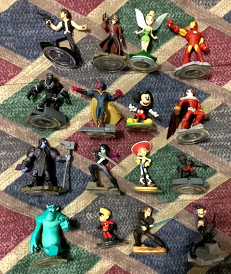 LOTE DE CARTÕES DE DISCO FIGURA INFINITA GRANDE DISNEY MARVEL STAR WARS PIXAR - Imagem 1 de 4