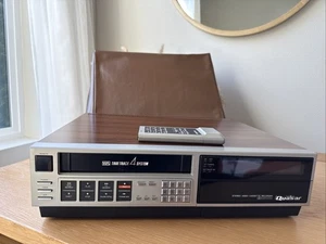 Rare 1980s Quasar VH5635WW Video Cassette Recorder VCR W/ Remote & Cover! - Picture 1 of 19