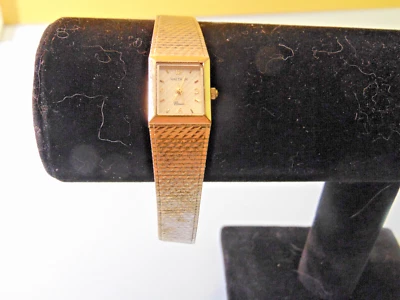 Reloj Mujer WALTHAM Vintage Clásico Cuarzo Tono Dorado - Batería Nueva Foto 1 de 4