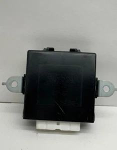1998 TOYOTA LAND CRUISER OEM Power Antenna Relay Control Module 86914-60070 - Picture 1 of 4