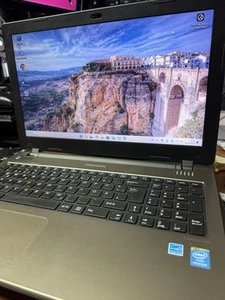 Laptop 15,6“ wie neu Medion Akoya E6240 Intel N3530/8gbRAM/126gbSSD Win11proNeu - Bild 1 von 4