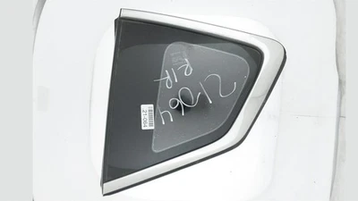 Стекло на четверть стекла для заднего пассажира Nissan Rogue 2017-2019 годов выпуска 83300-4Cc0b - Изображение 1 из 4