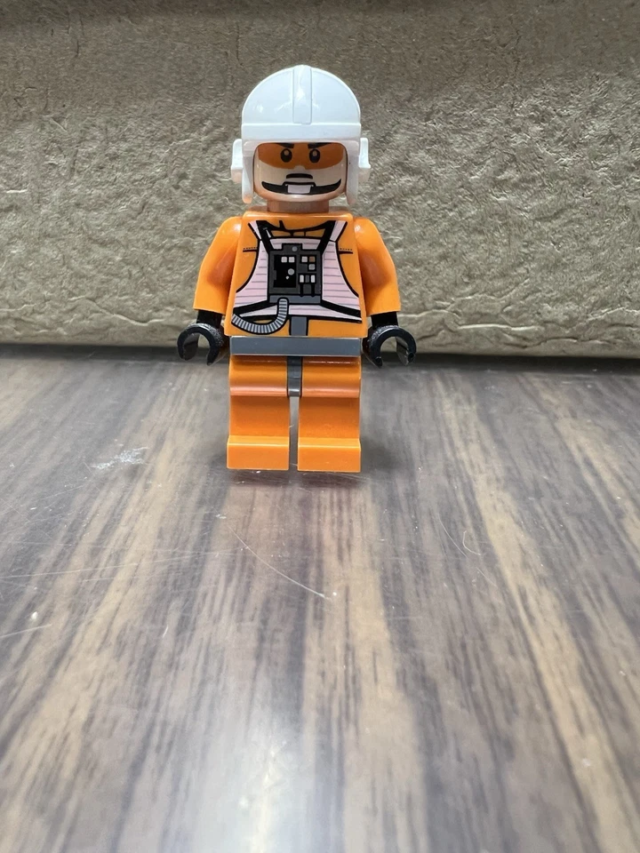 Lego Star Wars Rebel Pilot como en la foto. Usado Foto 1 de 1