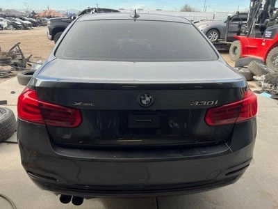 2017-2018 BMW 330i 12-18 320i DRIVER LEFT FRONT CALIPER W/O SPORT BRAKE 167765 - Image 1 of 4