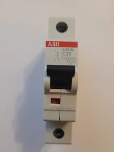 1 Leitungsschutzschalter ABB 2CDS271001R0204 S201MC20 - Bild 1 von 4
