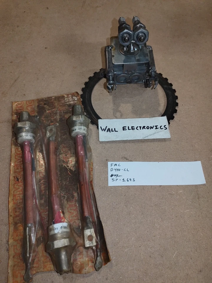 FMC D490-CL тиристор 57-1693 = новый лот из 3 = - Изображение 1 из 1